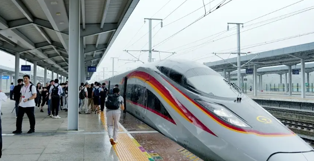龙龙高铁梅龙段启动试运行：设计时速350公里，预计年内正式通车
